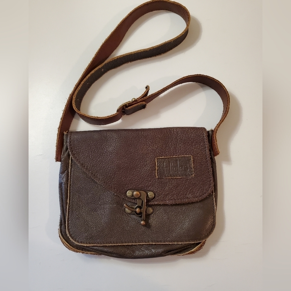 Hides Vintage Small Crossbody Bag